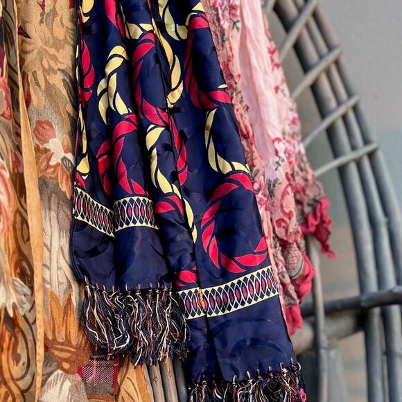 Scarf Navy Red Yellow Silky Designer Rare Luxury Vintage Scarf - Picture 2 of 2